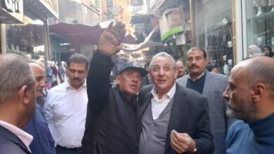 محافظ الغربية يقود جهود السيطرة على حريق مخازن المفروشات بالمحلة